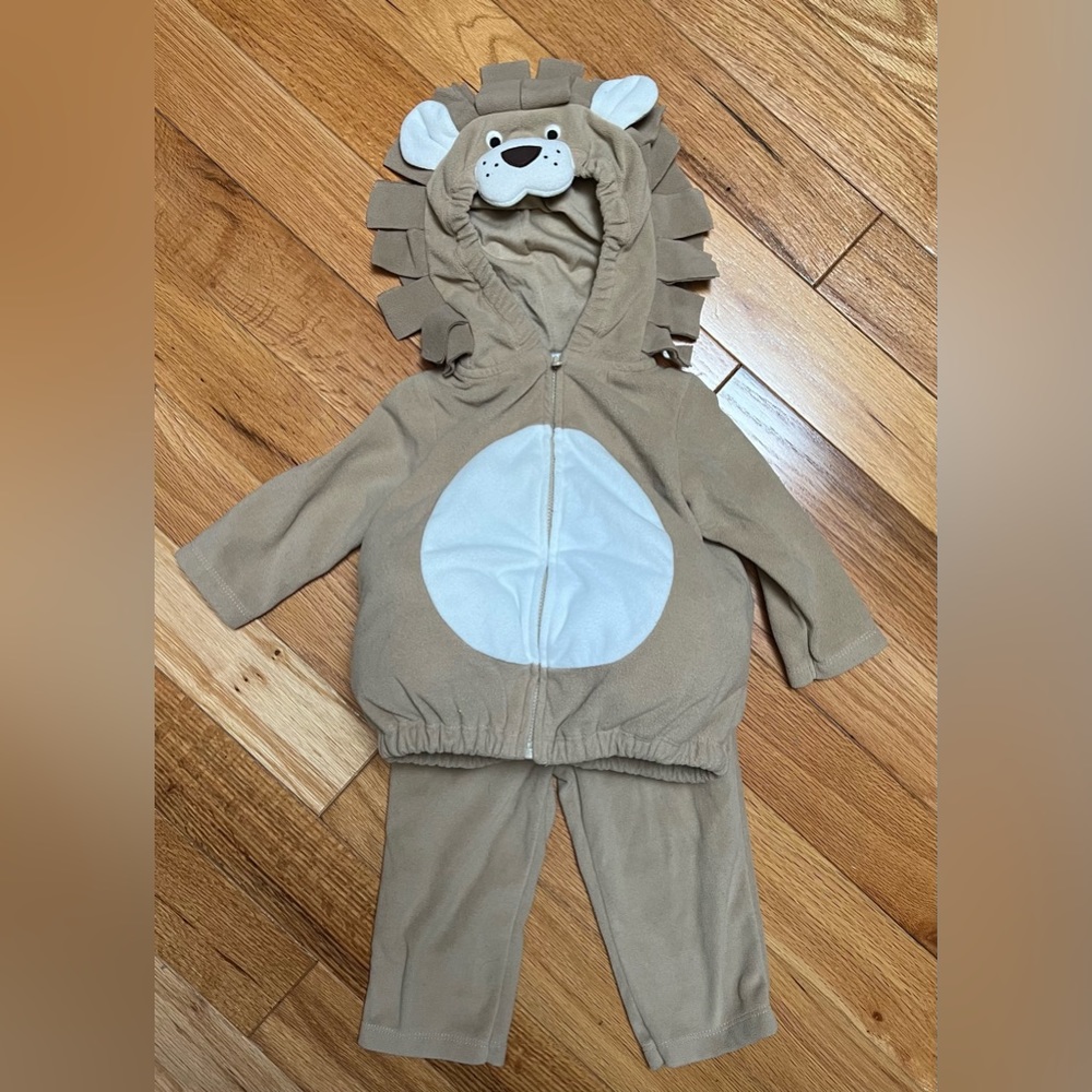 Carters 12 month lion costume